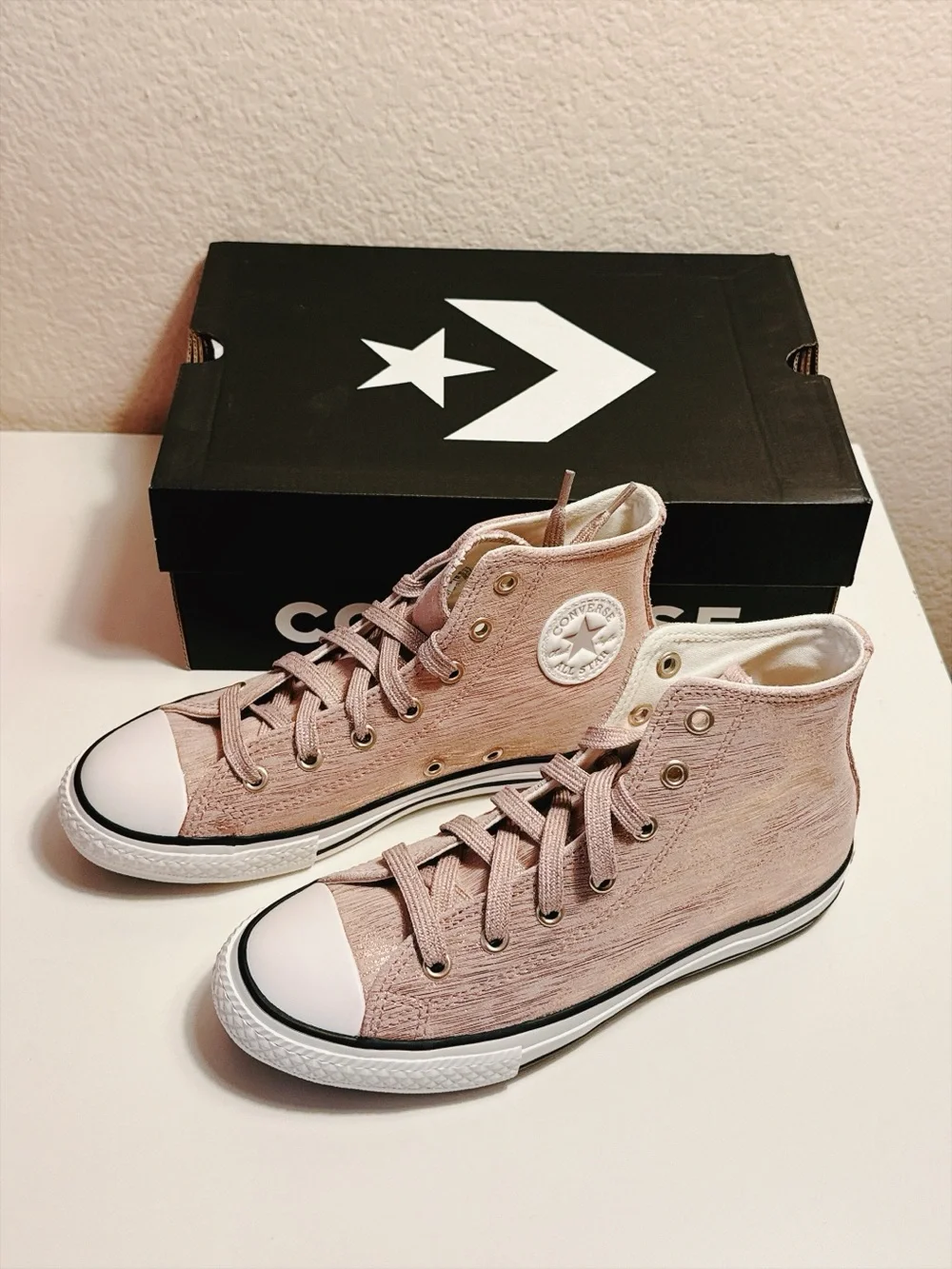 Converse Chuck Taylor All Star High Top Rose Gold Metallic Junior 3 662800C NIB